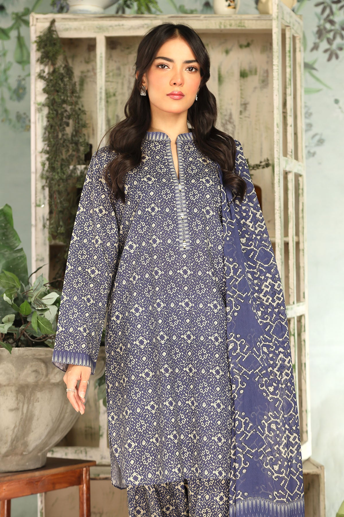 Printed Slub Khaddar Unstitched Suit  (DU0409)