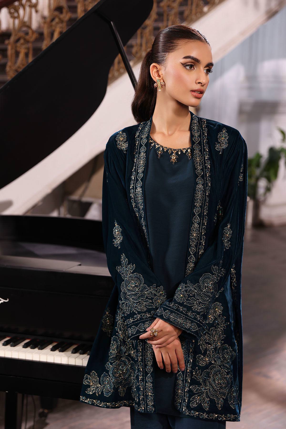 3 Piece Velvet Embroidered Suit (AV0023)