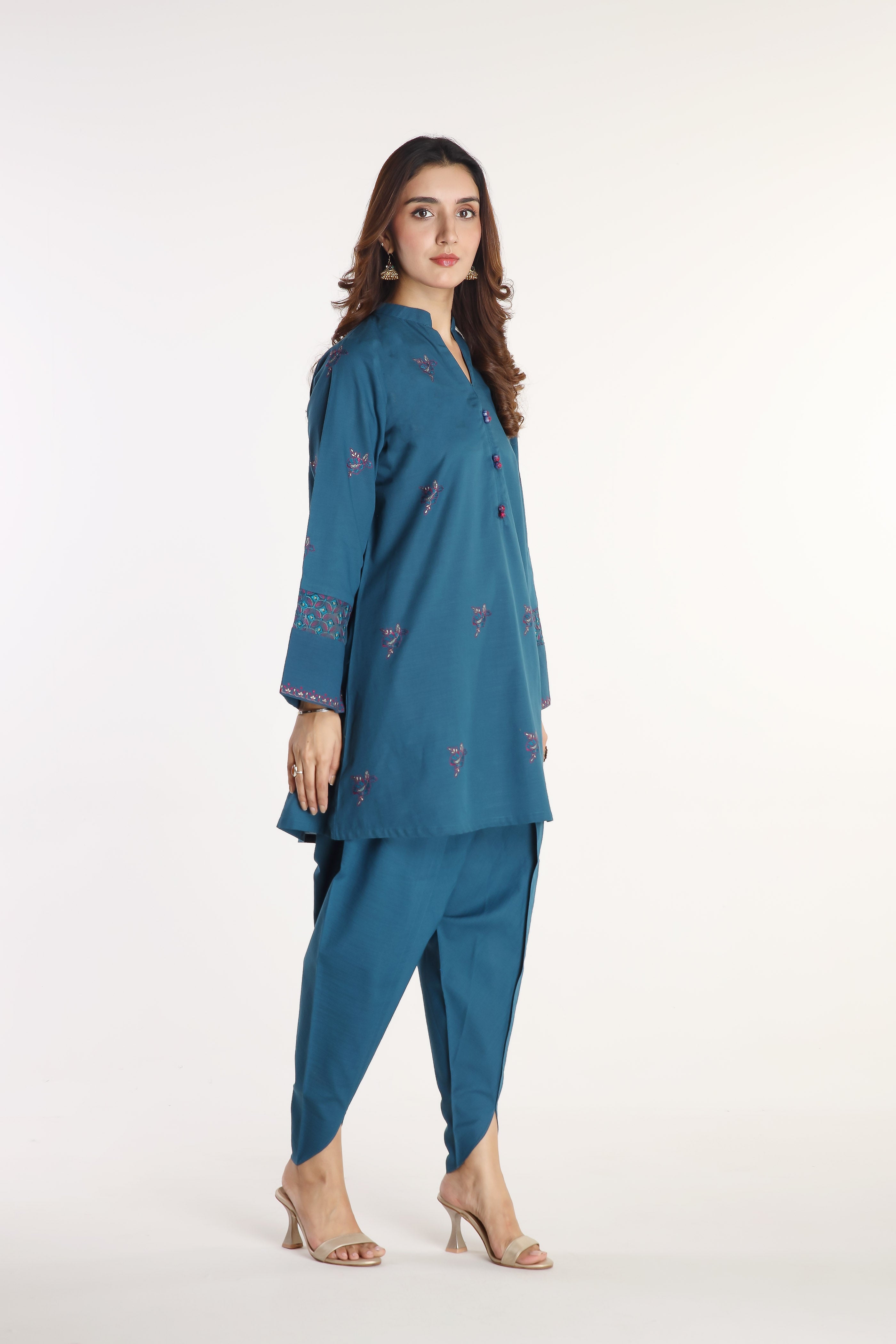 2 Piece Slub Khaddar Embroidered Suit (AE0050)