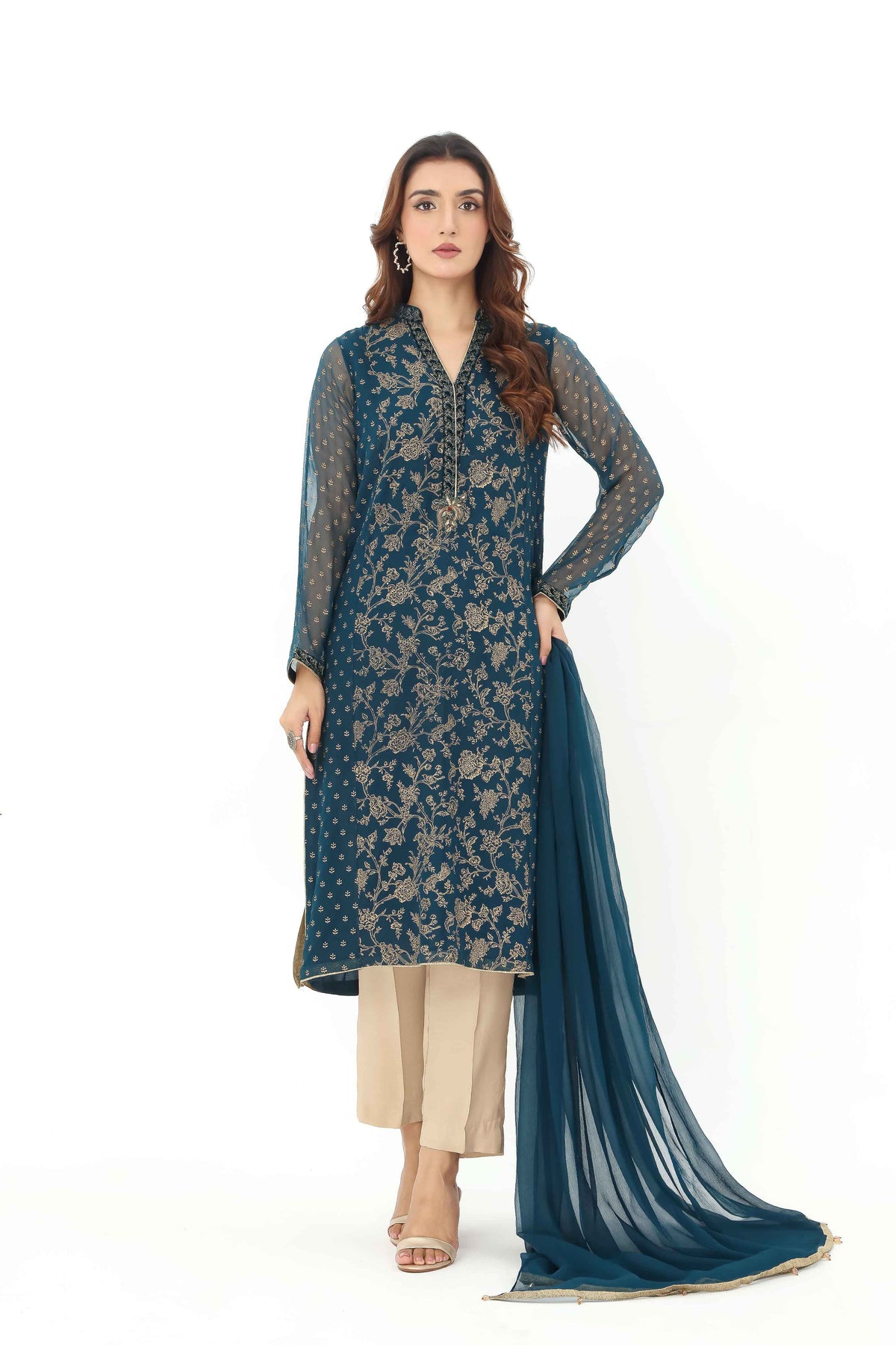 2 Piece Chiffon Embroidered Suit (AP0033)