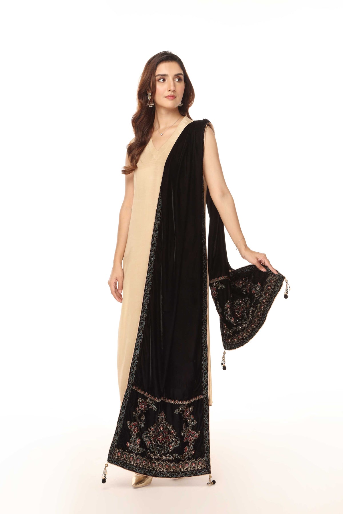 1 Piece Velvet Embroidered Stole (AV0012)