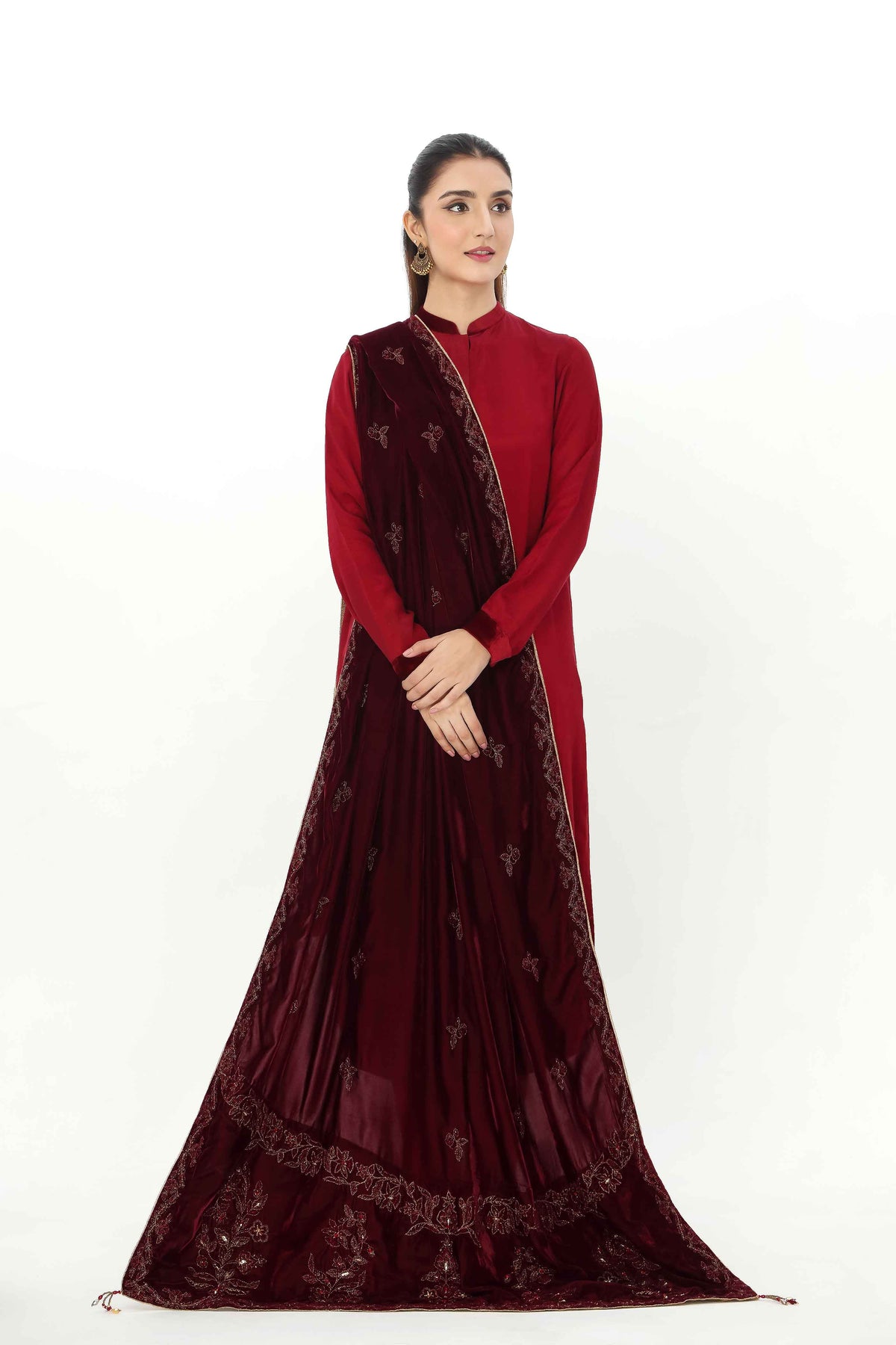 1 Piece Velvet Embroidered Shawl (AV0018)