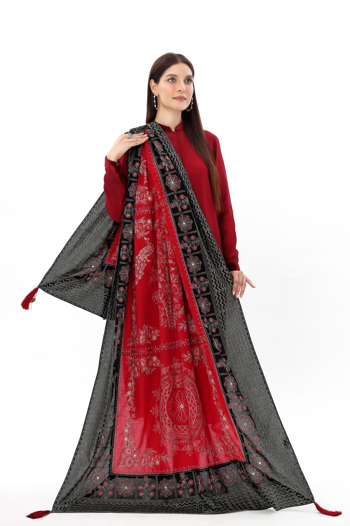 1 Piece Lawn Karandi Embroidered Shawl (BS0028)