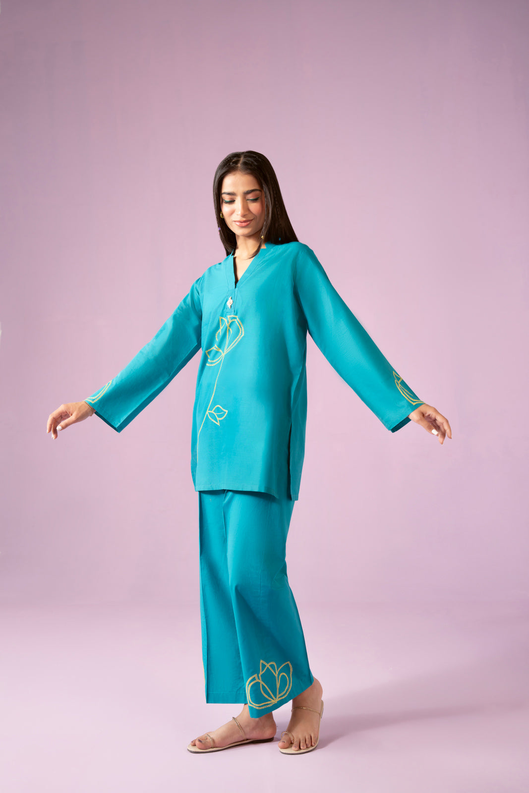 2 Piece Lawn Embroidered Suit (CF0124)