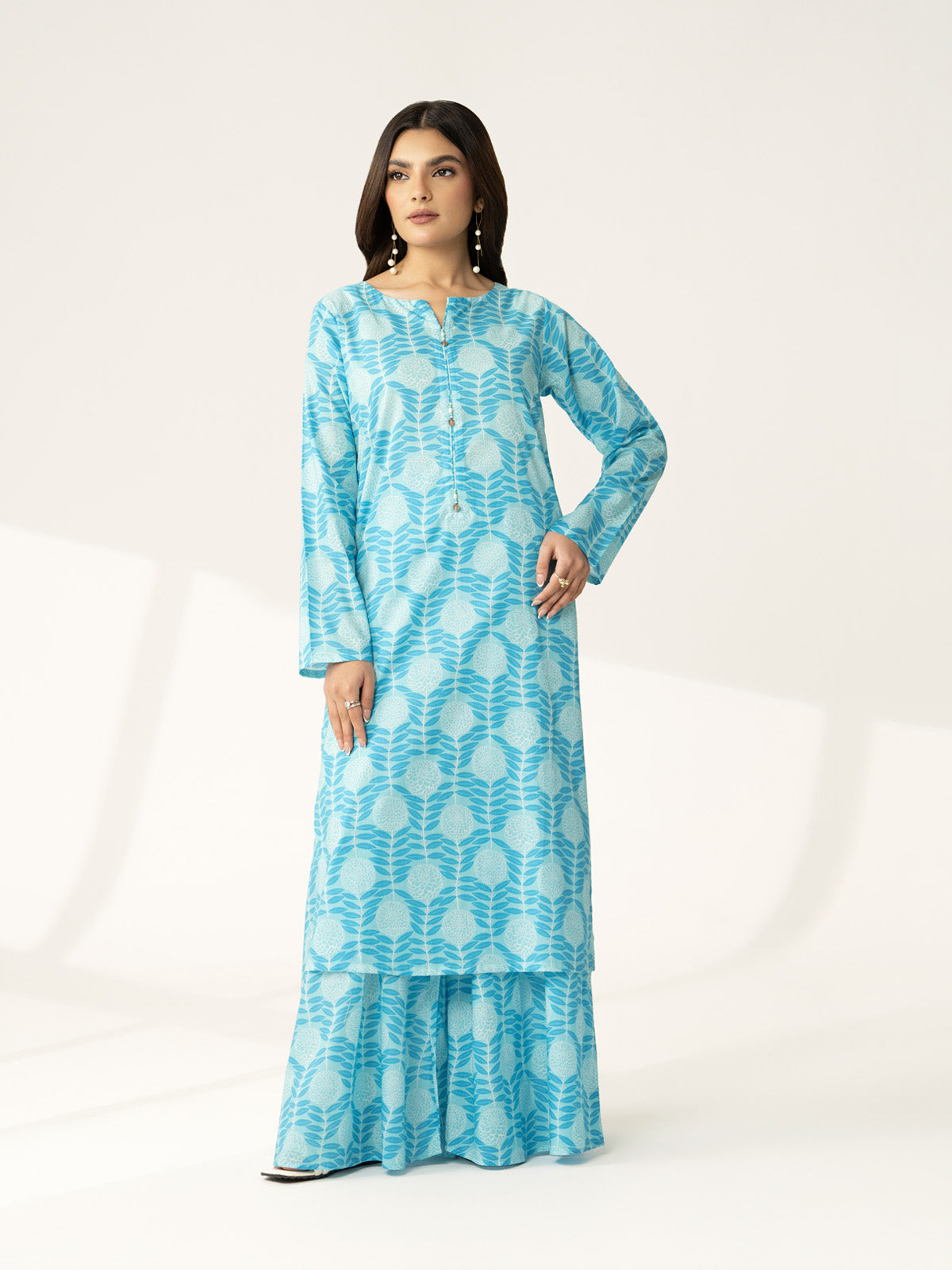 2 Piece Printed Lawn Printed Suit (PD1328)