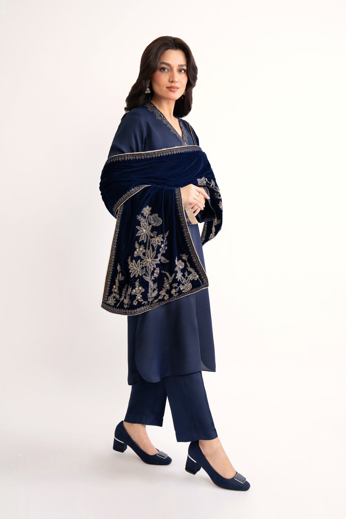 1 Piece Blue Embroidered Stole (AV0037)