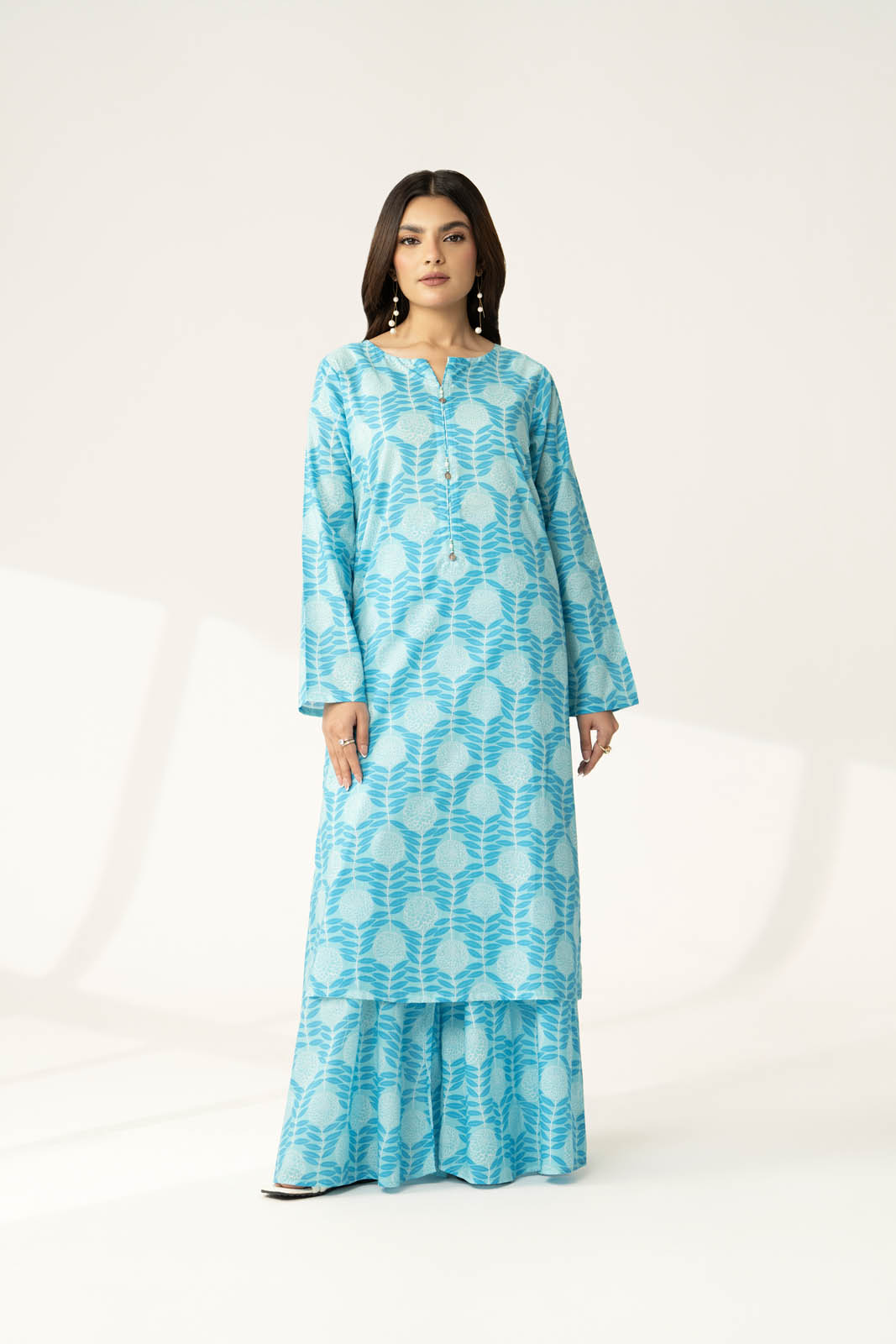 2 Piece Printed Lawn Printed Suit (PD1328)