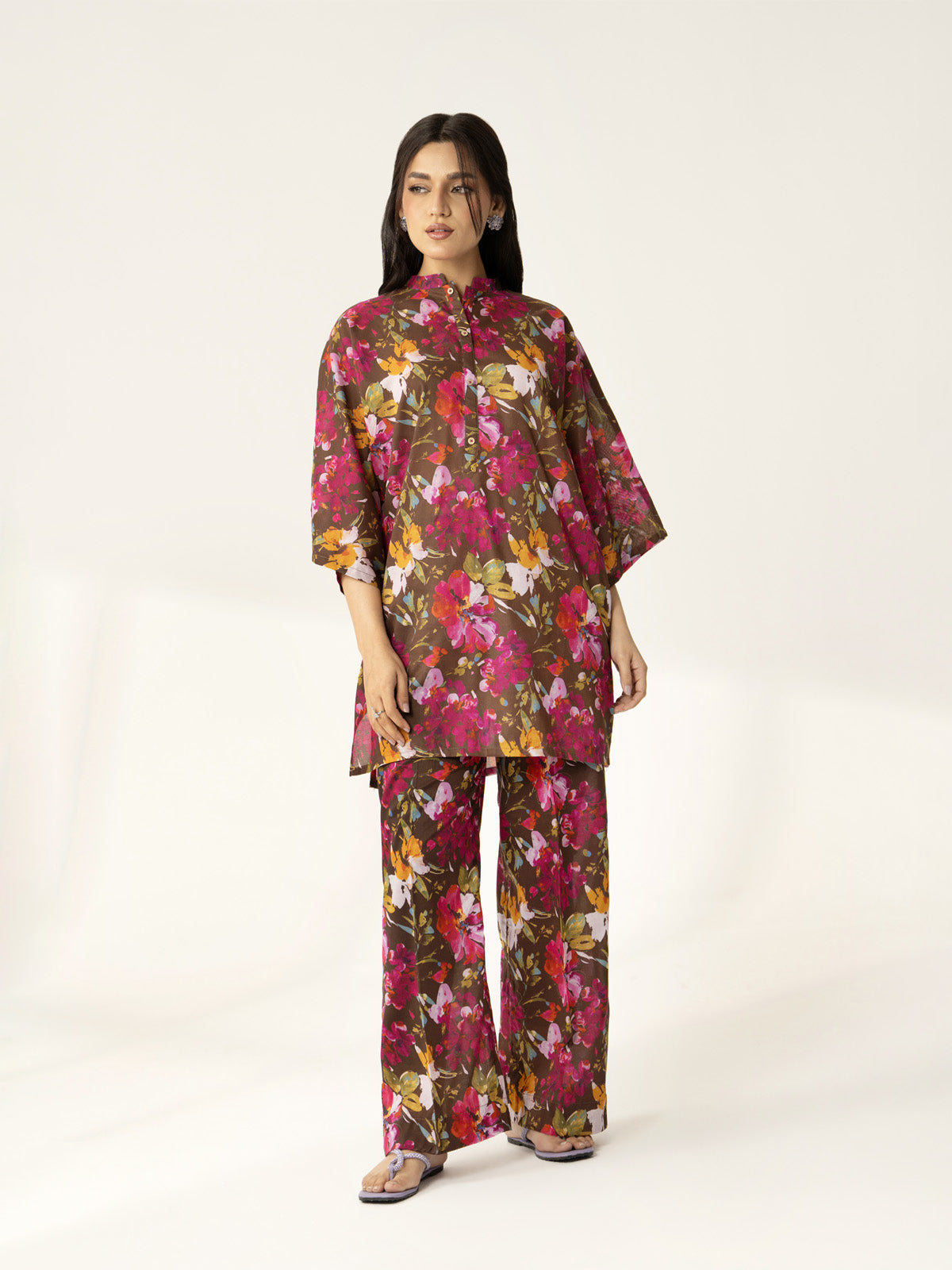 2 Piece Printed Lawn Printed Suit (PD1329)