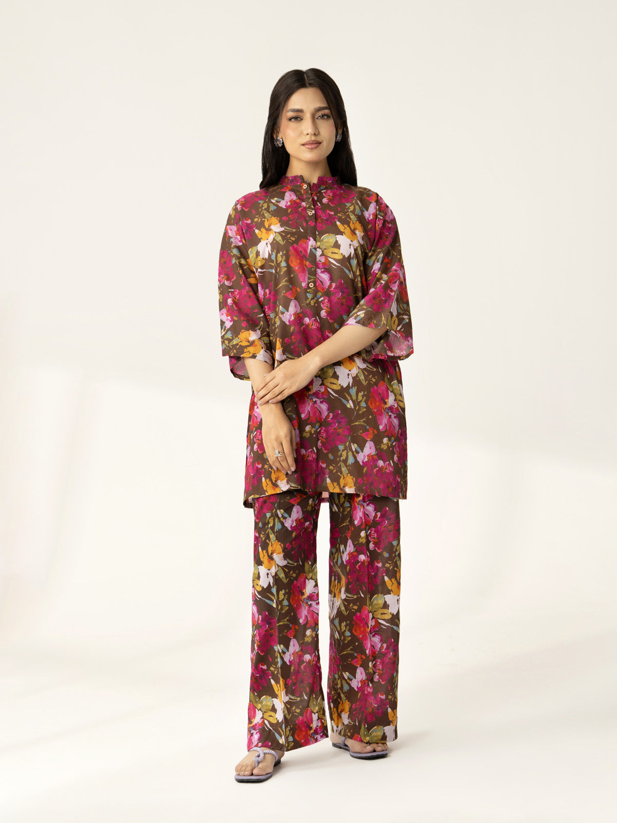 2 Piece Printed Lawn Printed Suit (PD1329)