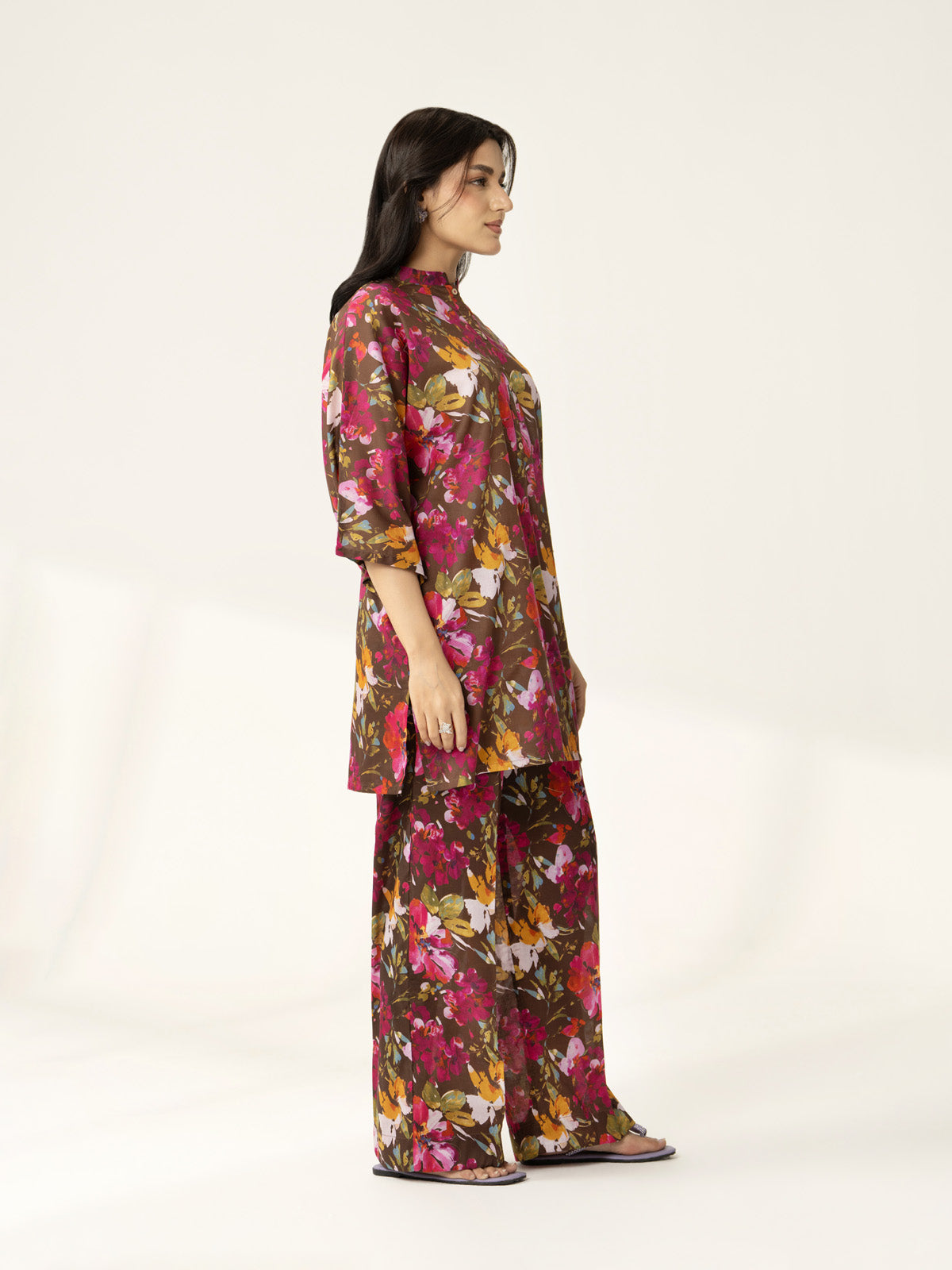 2 Piece Printed Lawn Printed Suit (PD1329)