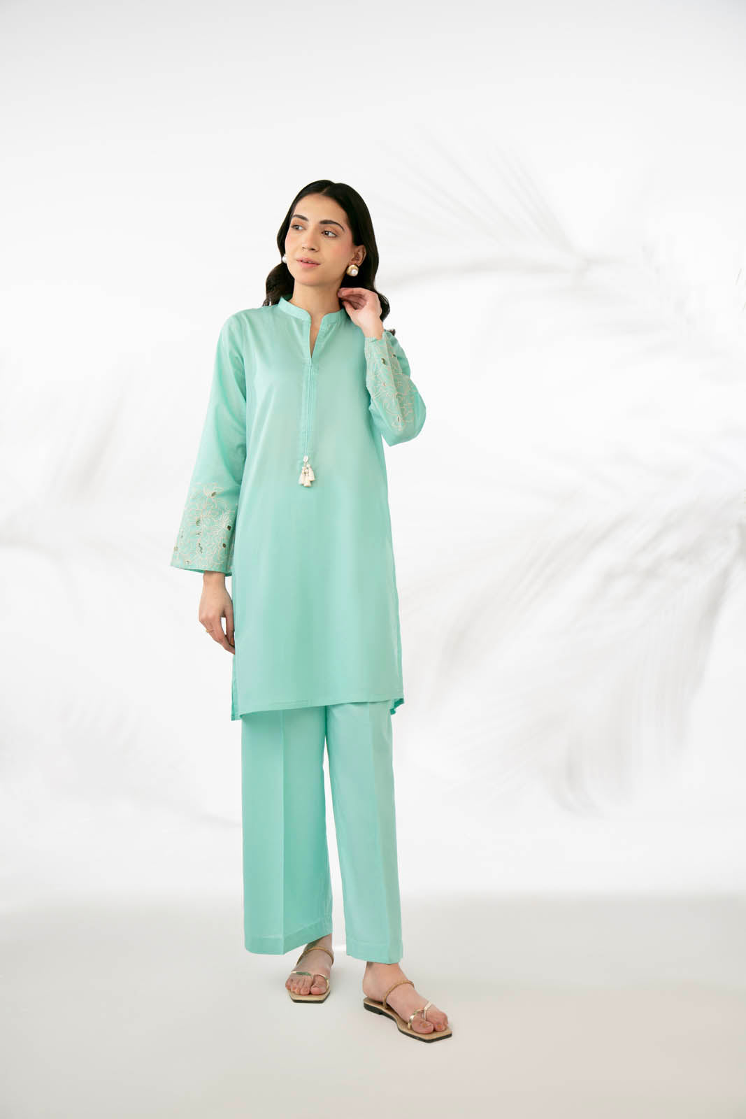 2 Piece Lawn Embroidered Suit (CP0054)