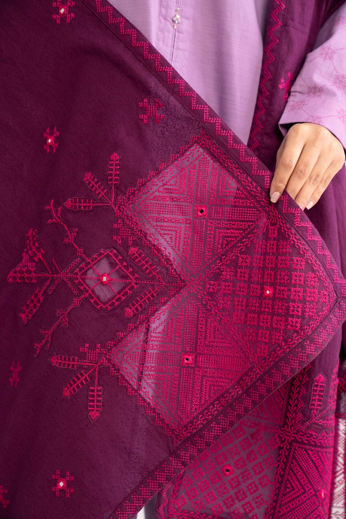 1 Piece Purple Embroidered Shawl (BS0041)