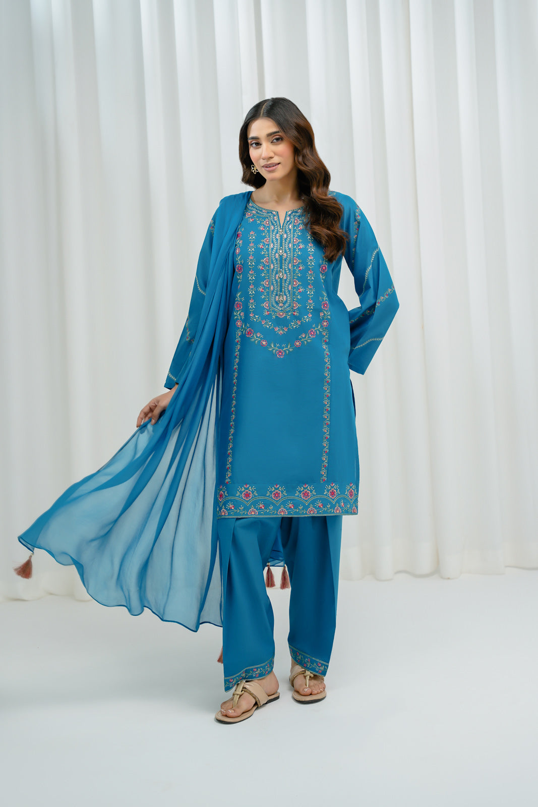 3 Piece Lawn Embroidered Suit (CS0003)