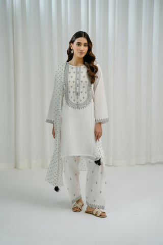 3 Piece Lawn Embroidered Suit (CS0017)