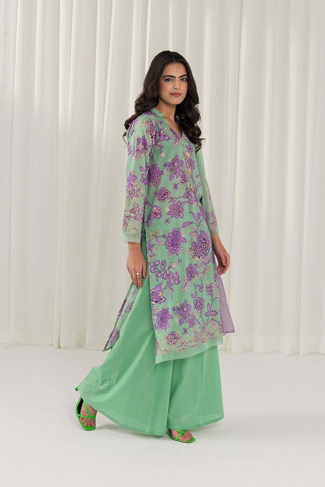 3 Piece Printed Lawn Embroidered Suit (PD1360)