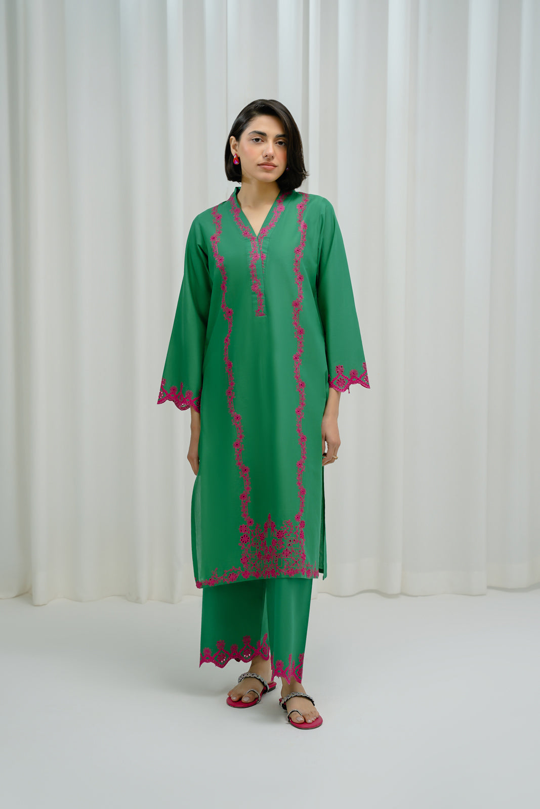 2 Piece Lawn Embroidered Suit (BA0151)