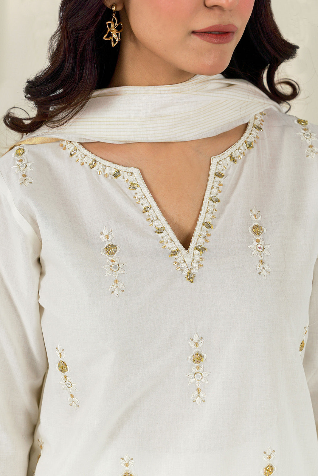 3 Piece Lawn Embroidered Suit (CS0014)