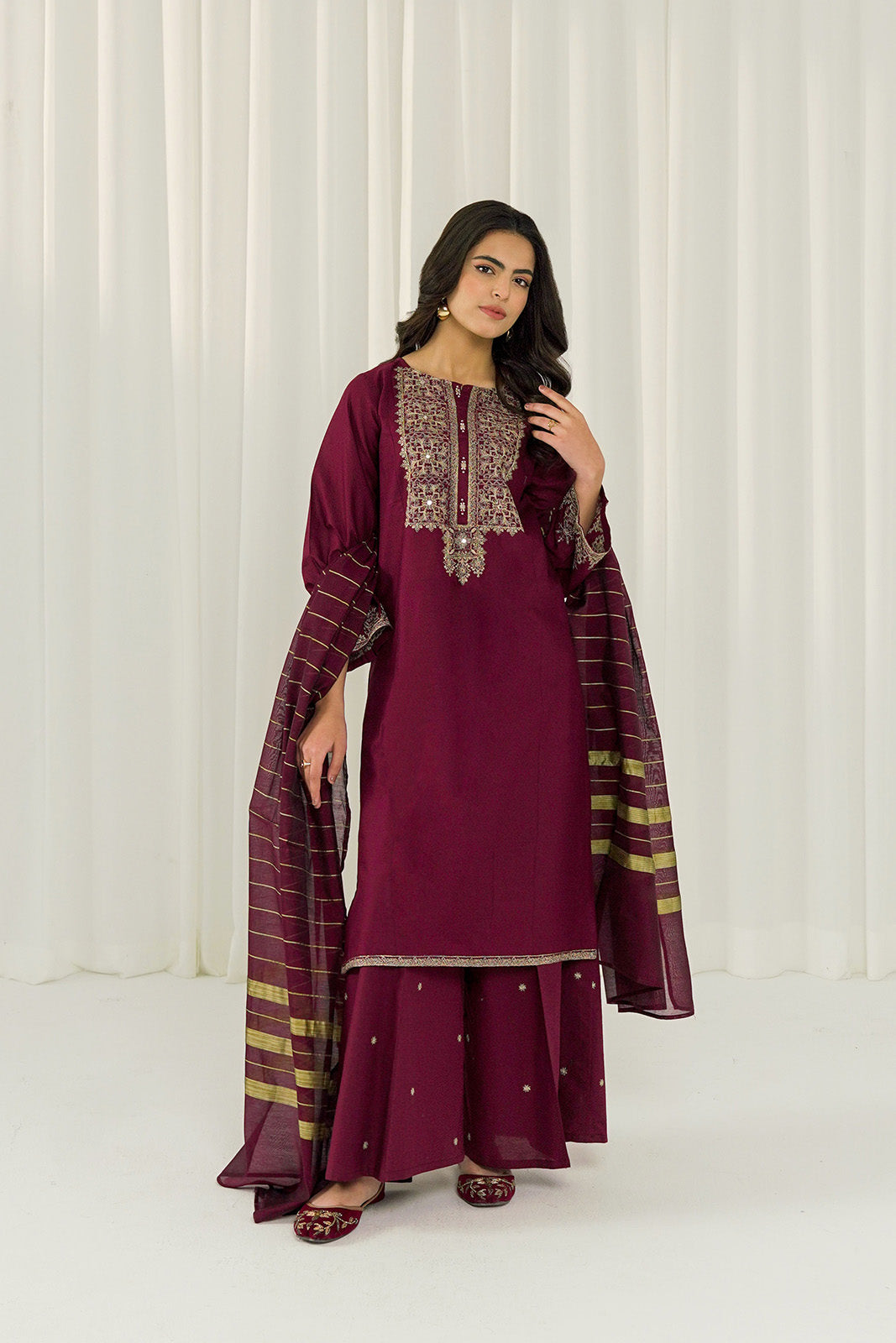 3 Piece Lawn Embroidered Suit (CS0035)