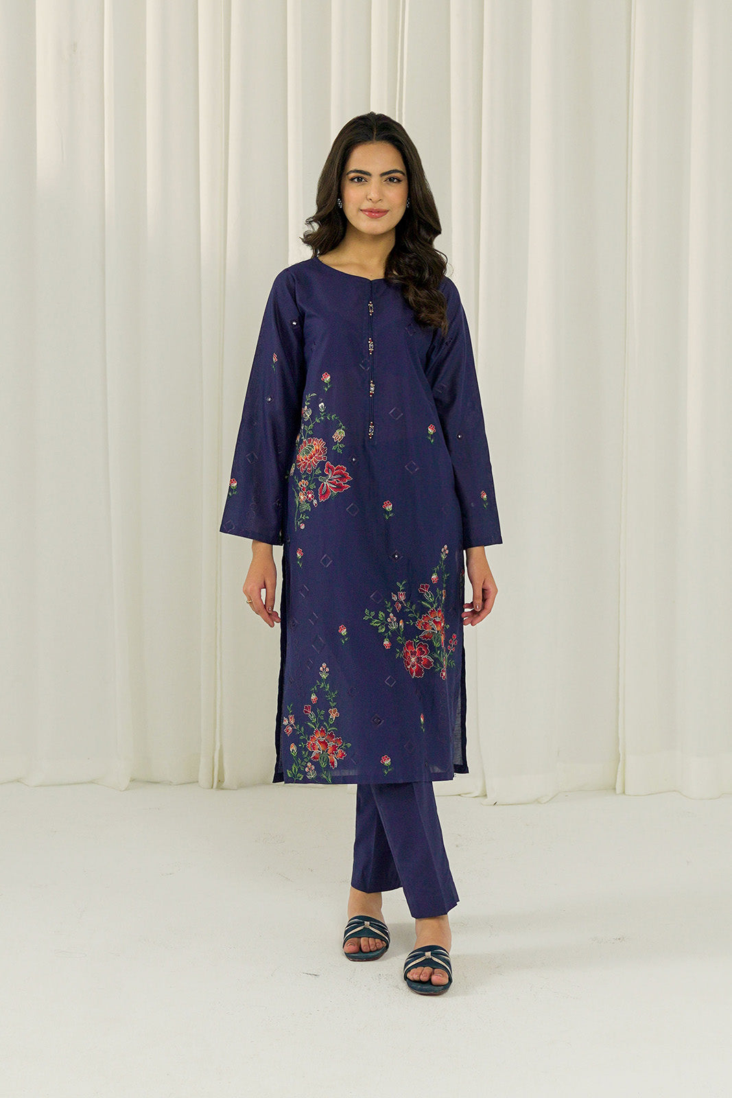 2 Piece Lawn Embroidered Suit (CS0012)