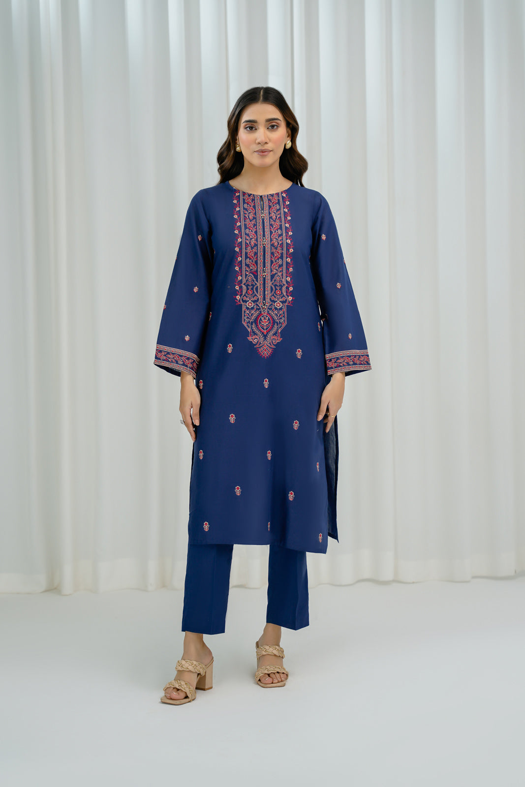 2 Piece Lawn Embroidered Suit (BA0153)