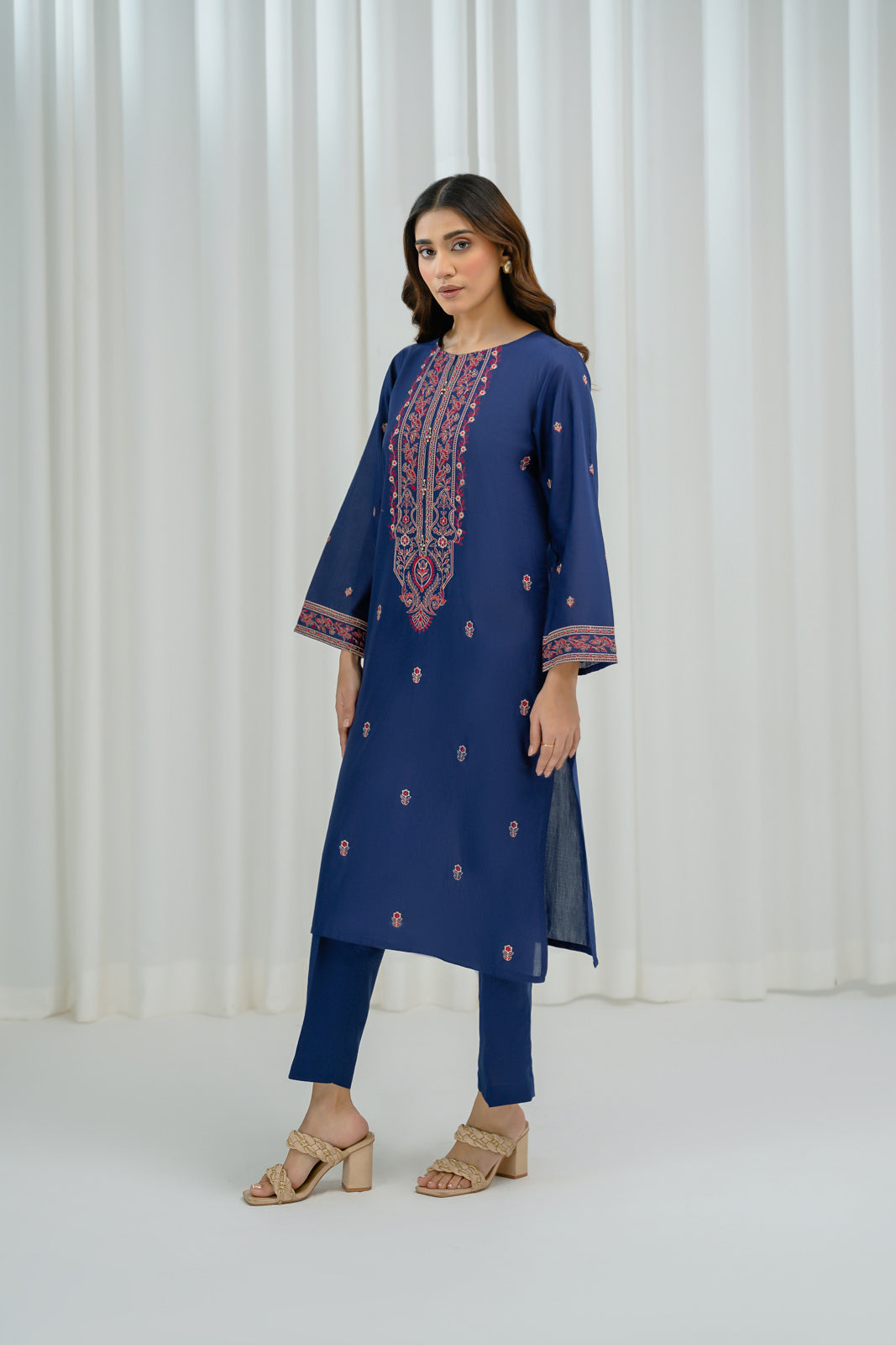 2 Piece Lawn Embroidered Suit (BA0153)