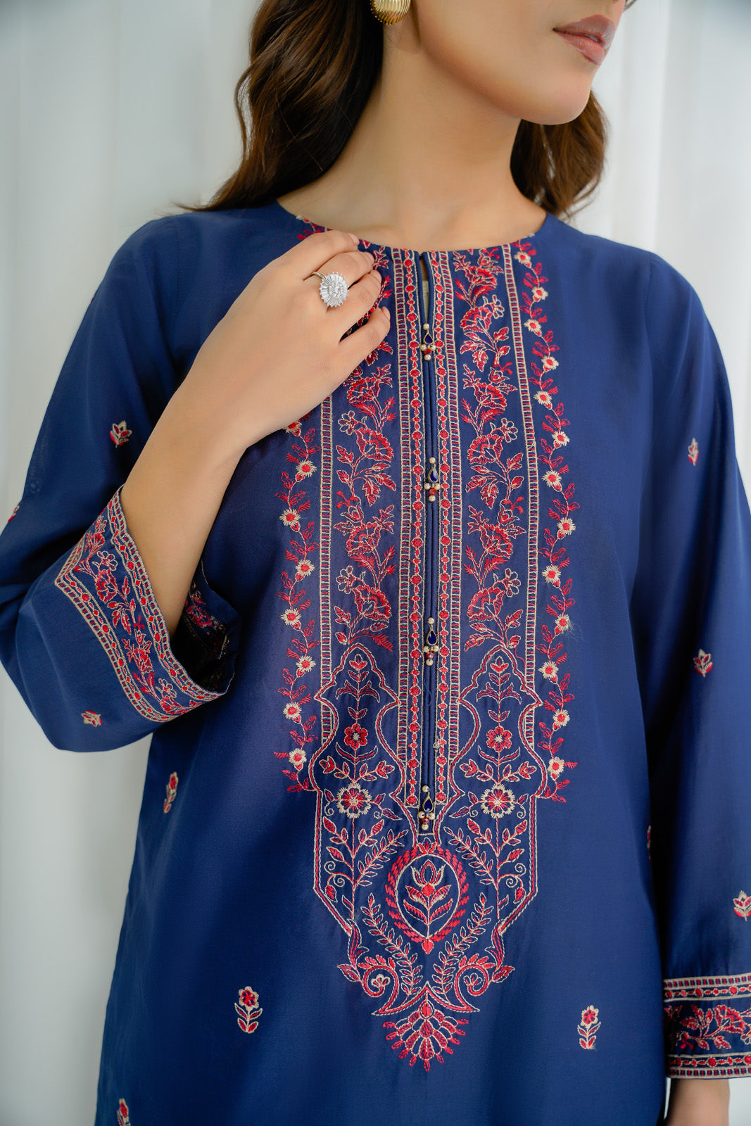 2 Piece Lawn Embroidered Suit (BA0153)