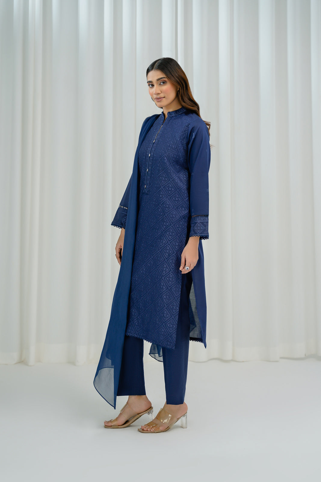 3 Piece Lawn Embroidered Suit (CS0015)