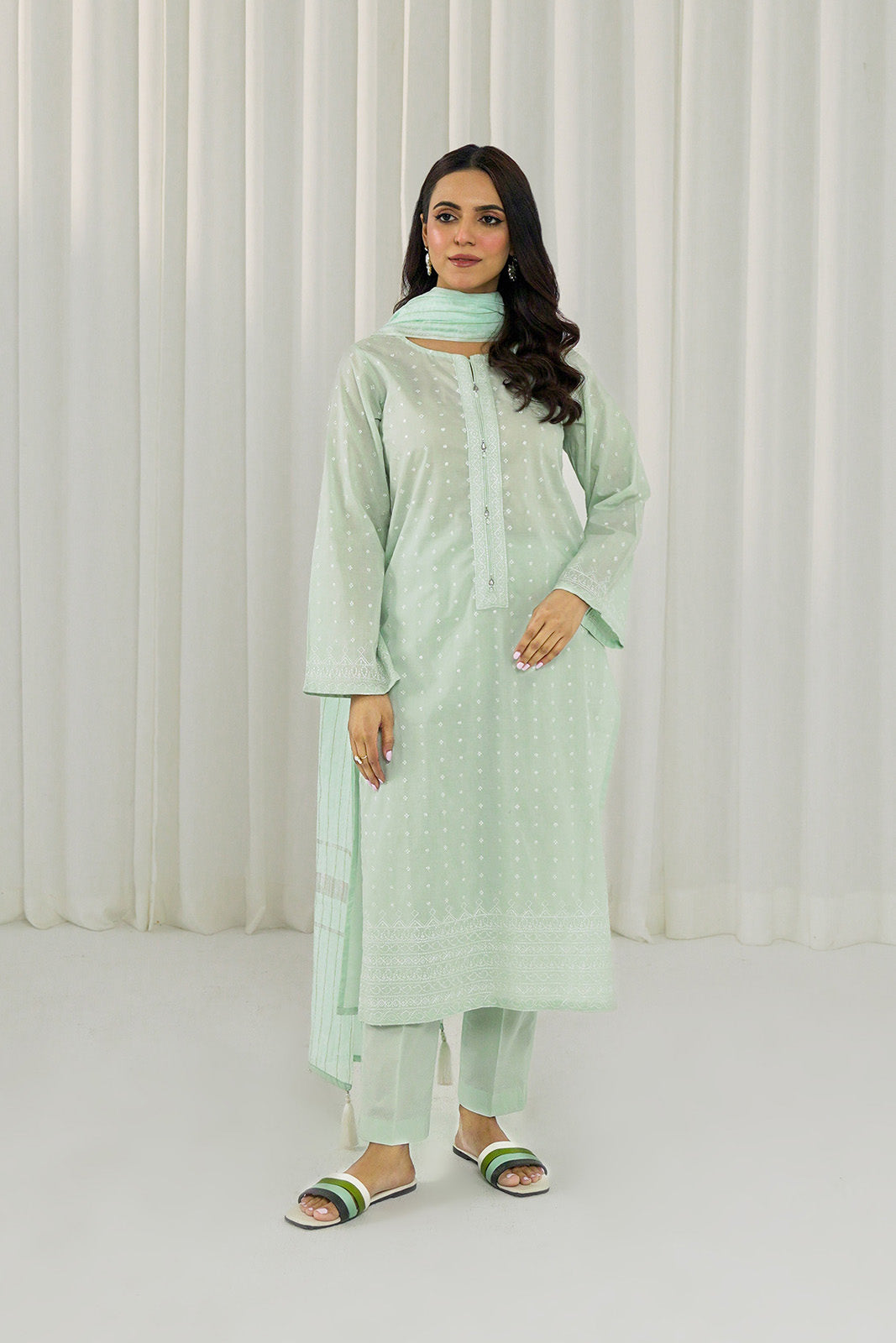 3 Piece Lawn Embroidered Suit (BA0154)