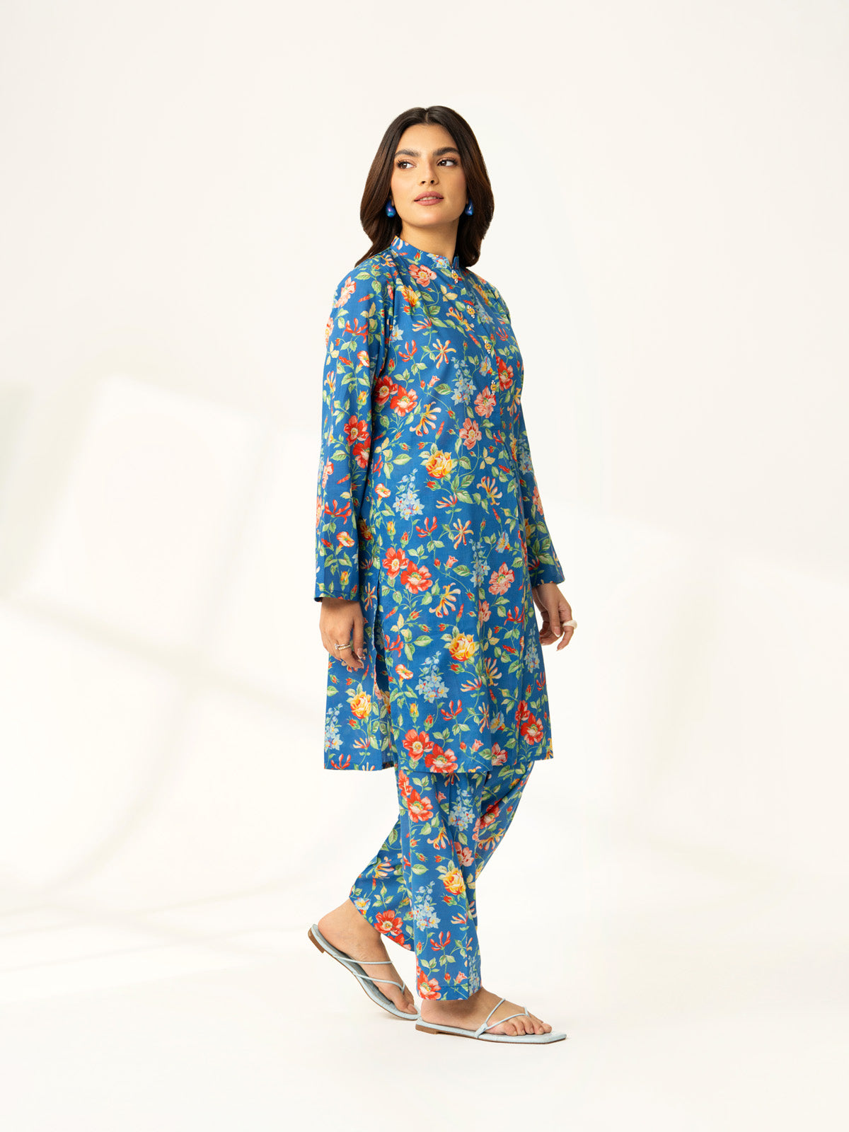 2 Piece Printed Lawn Printed Suit (PD1354)