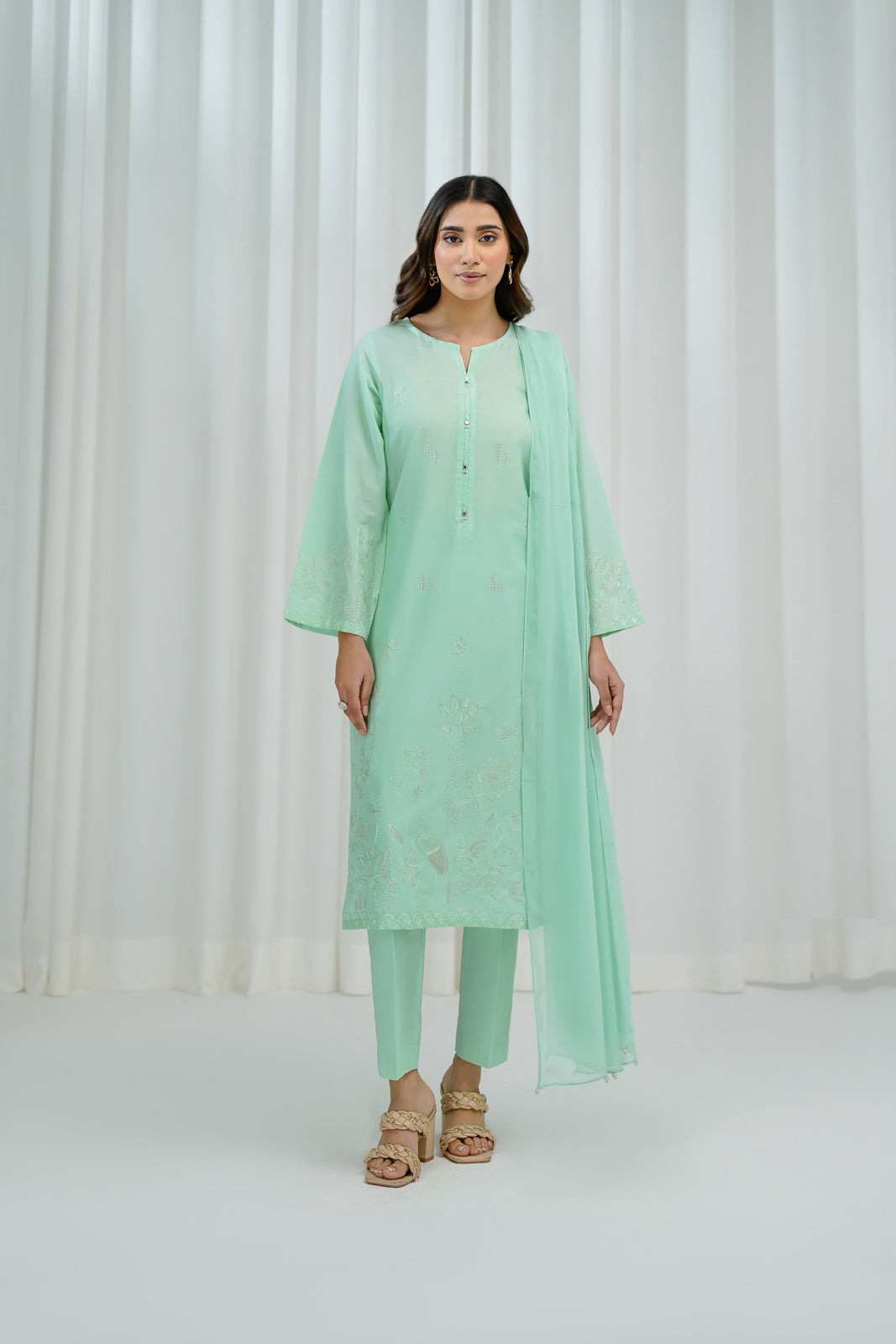 3 Piece Lawn Embroidered Suit (BA0139)