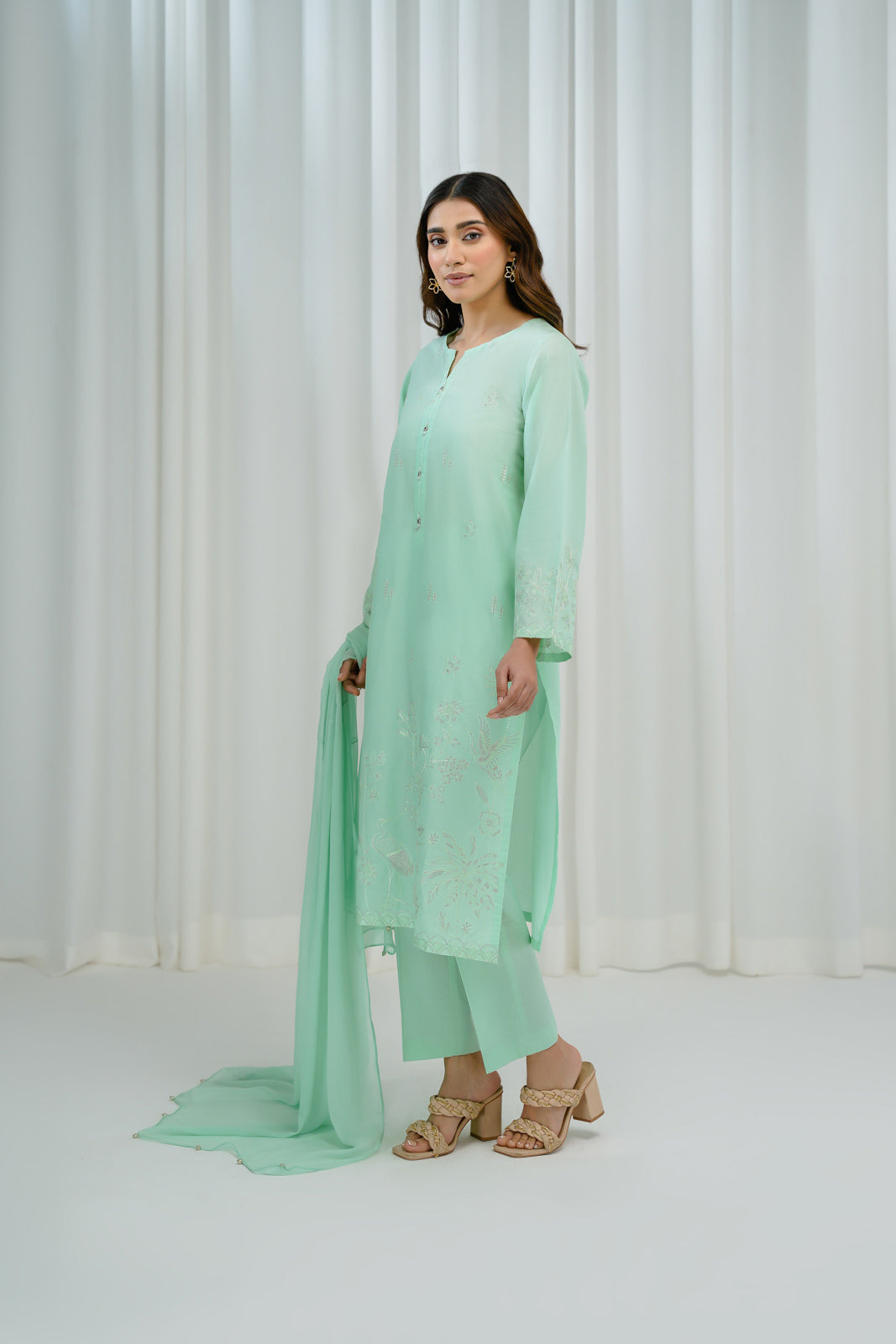 3 Piece Lawn Embroidered Suit (BA0139)