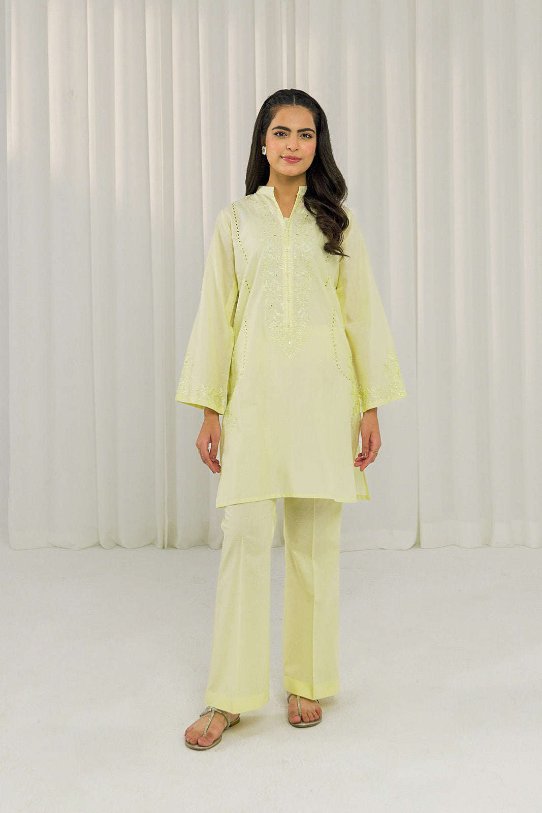 2 Piece Lawn Embroidered Suit (BA0147)