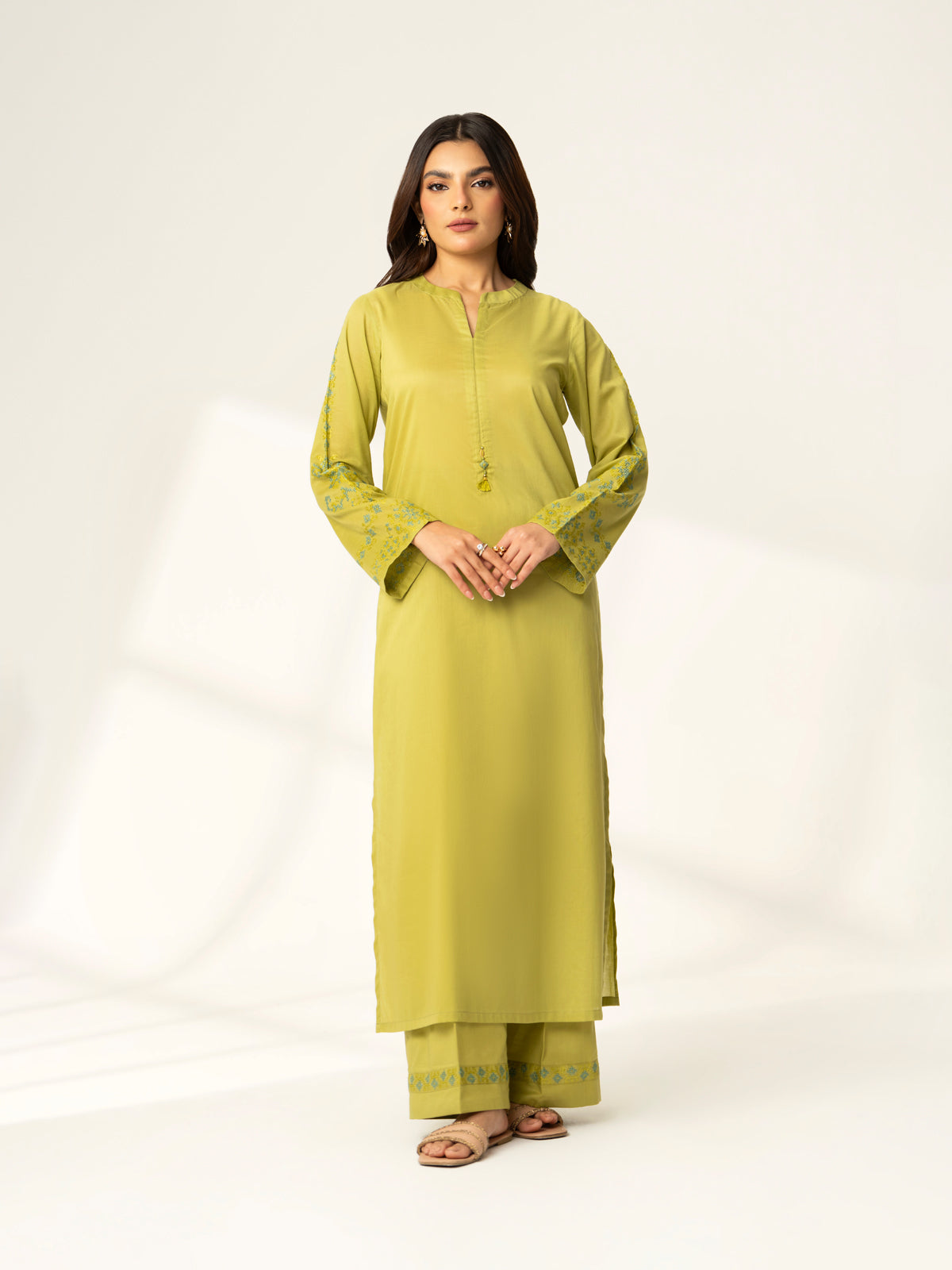 2 Piece Lawn Embroidered Suit (CE0002)