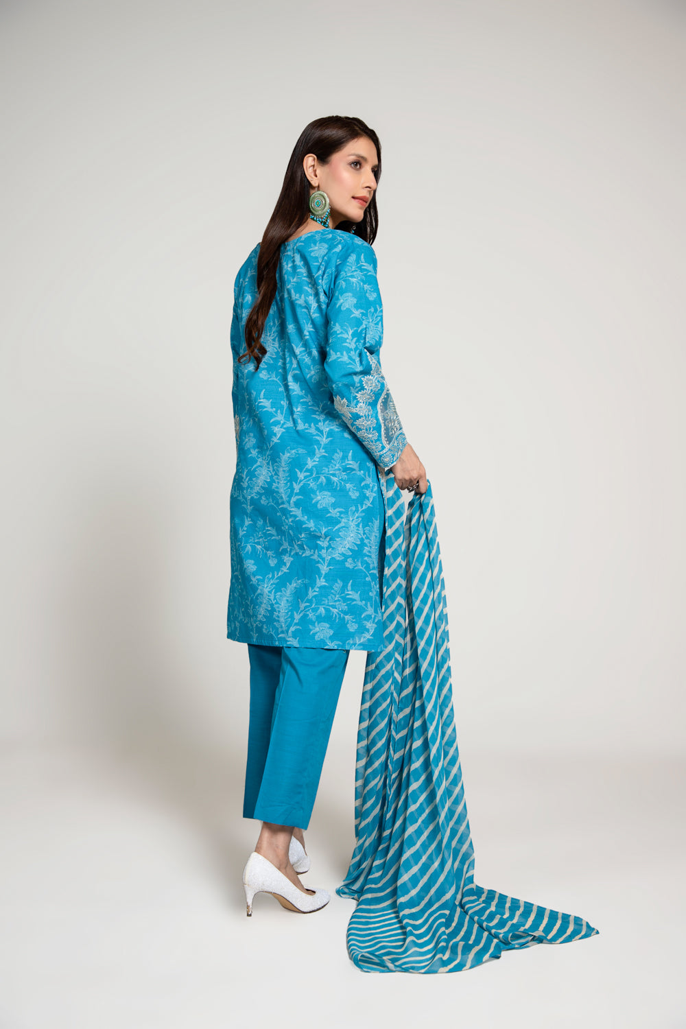 3 Piece Printed Slub Khaddar Printed Suit (PD1324)