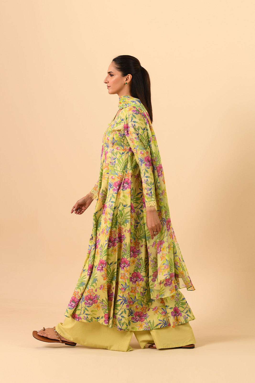 3 Piece Printed Lawn Printed Suit (UC0014)