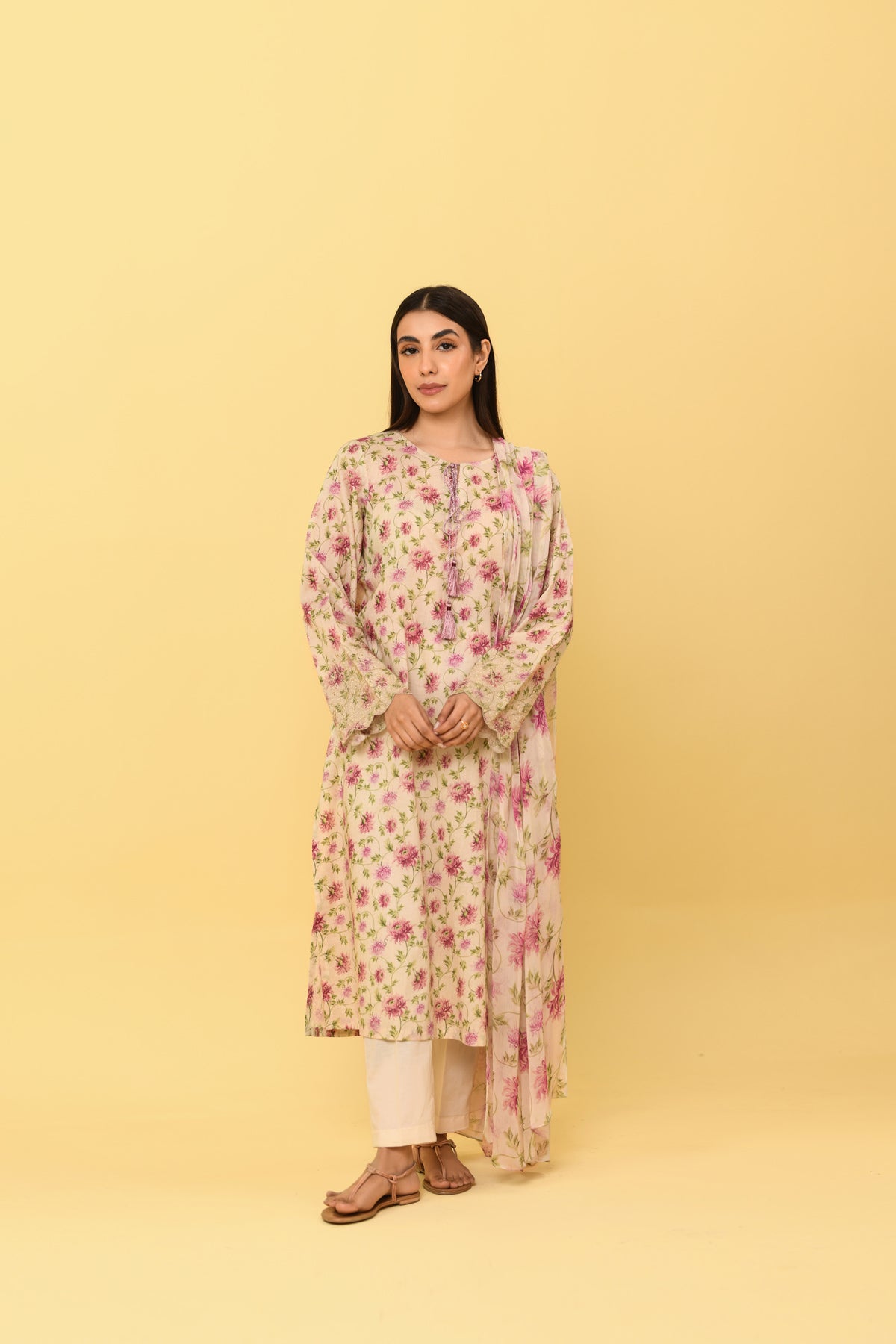 3 Piece Unstitched Printed Lawn Suit (UC0018)