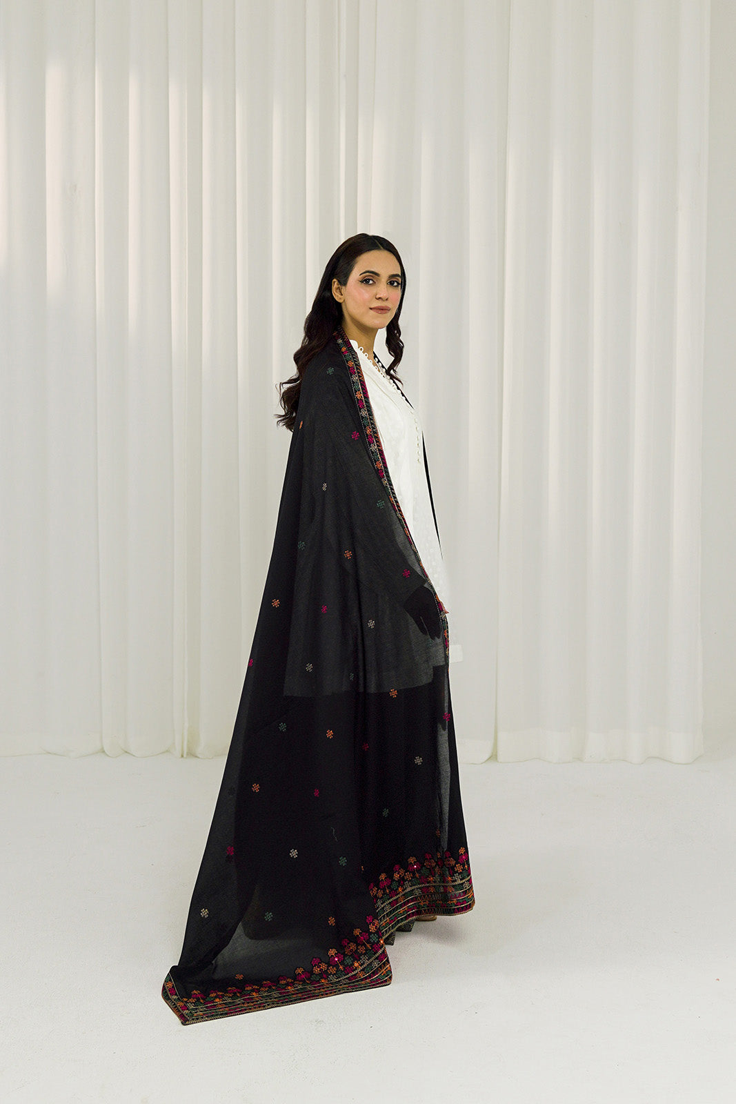 1 Piece Lawn Embroidered 1 Piece Shawl (CH0006)