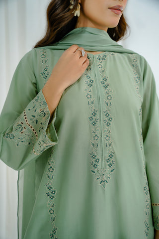 3 Piece Lawn Embroidered Suit (CS0027)