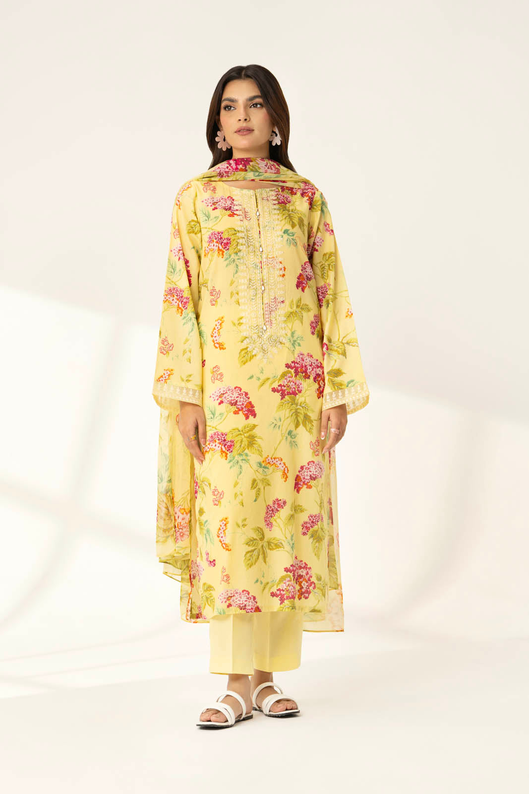 3 Piece Printed Lawn Embroidered Suit (PD1350)